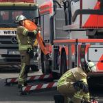  Übung: Brand nach Flugzeugabsturz im Hafen Foto: Ralf Hettler