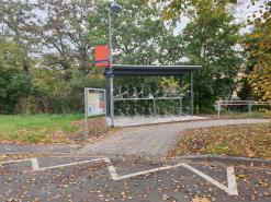   Foto der neuen Fahrradabstellanlage am Bahnhalt Hochschule