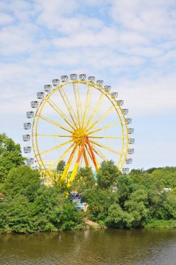 Riesenrad auf dem Aschaffenburger Volksfest