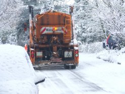 Foto eines Streufahrzeuges