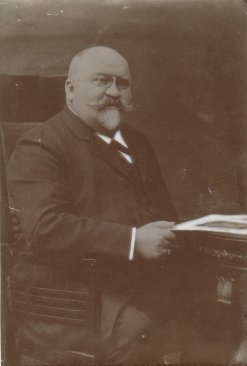  Hermann Koloseus