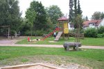 Der Spielplatz an der Herrenwaldstraße ist sehr großzügig.