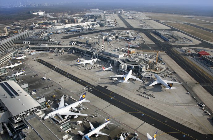 Luftbildaufnahme Flughafen Frankfurt am Main