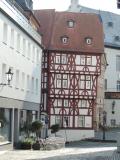 Blick auf die Löwenapotheke am Stiftsplatz © Stadt Aschaffenburg, Susanne Vielhauer