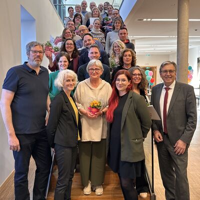 Verleihung der Ehrenamtskarten an Pflegeeltern, Gruppenbild