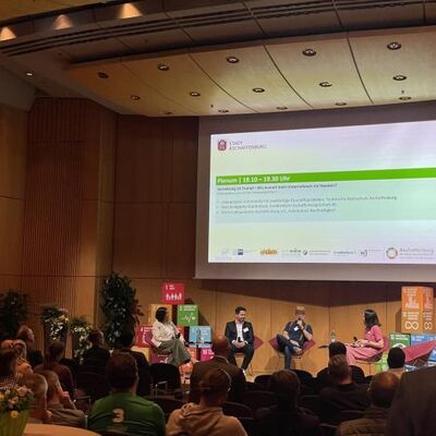 Bild vergrößern: Podiumsdiskussion: Vorstellung der Nachhaltigkeits-Netzwerke am Bayerischen Untermain