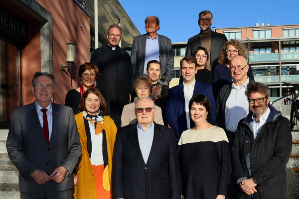 Gruppenbild bei der Spendenübergabe