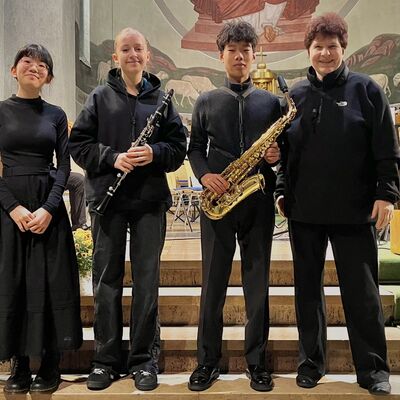 Bild vergr&ouml;&szlig;ern: Gruppenbild von links nach rechts: Kanoko Anjiki, Frieda Eisert, Benjamin Zhang und Claudia Rack