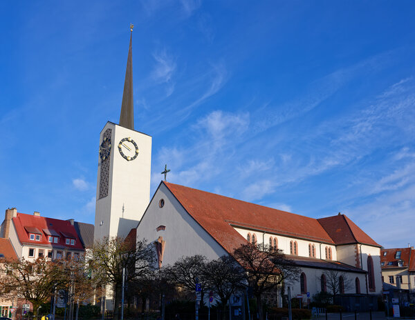 Agathakirche, Blick von außen auf die Kirche