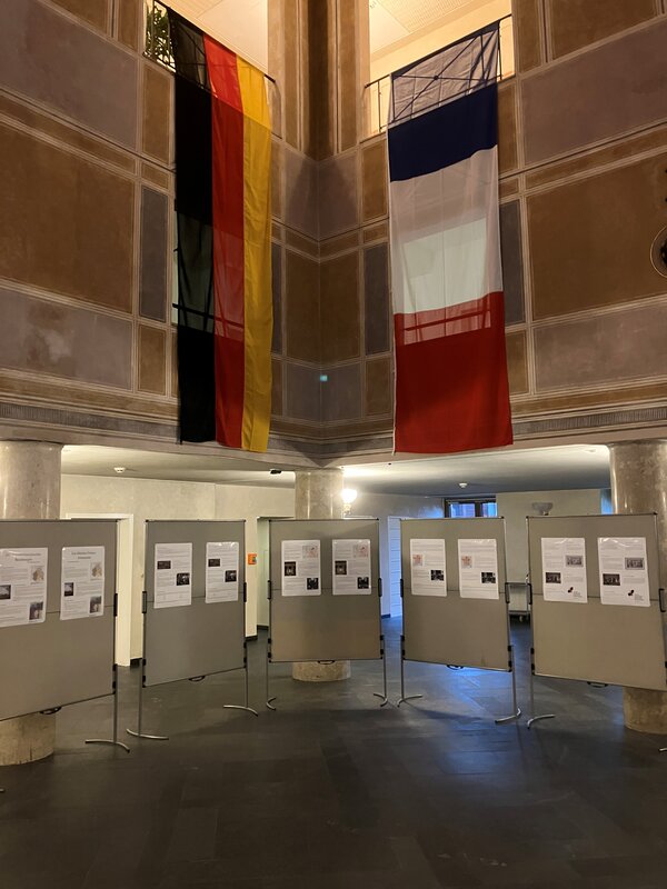 Ausstellung im Rathaus zur deutsch-französischen Geschichte