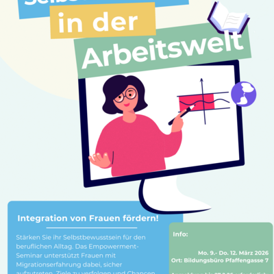 Auf einem Computerbildschirm erklärt eine Frau eine Grafik. 