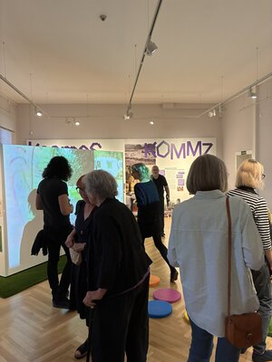 Bild vergr&ouml;&szlig;ern: Ausstellung "Kosmos Kommz"