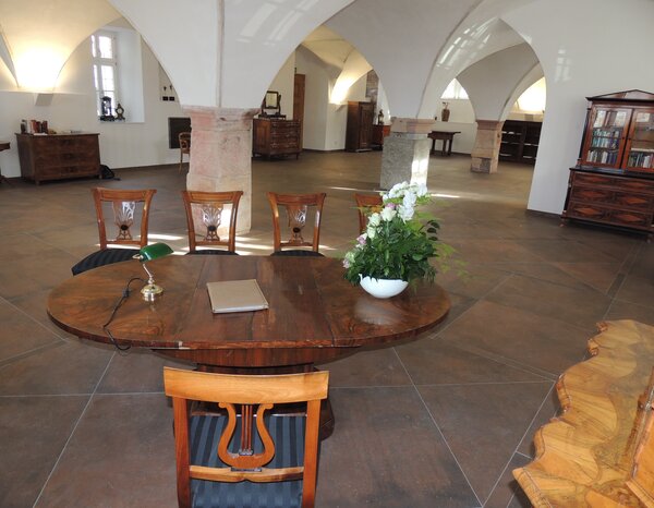 Bild vergrößern: Bild Trausaal altes Forstamt