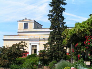 Bild vergr&ouml;&szlig;ern: Das Pompejanum liegt im Schlosspark